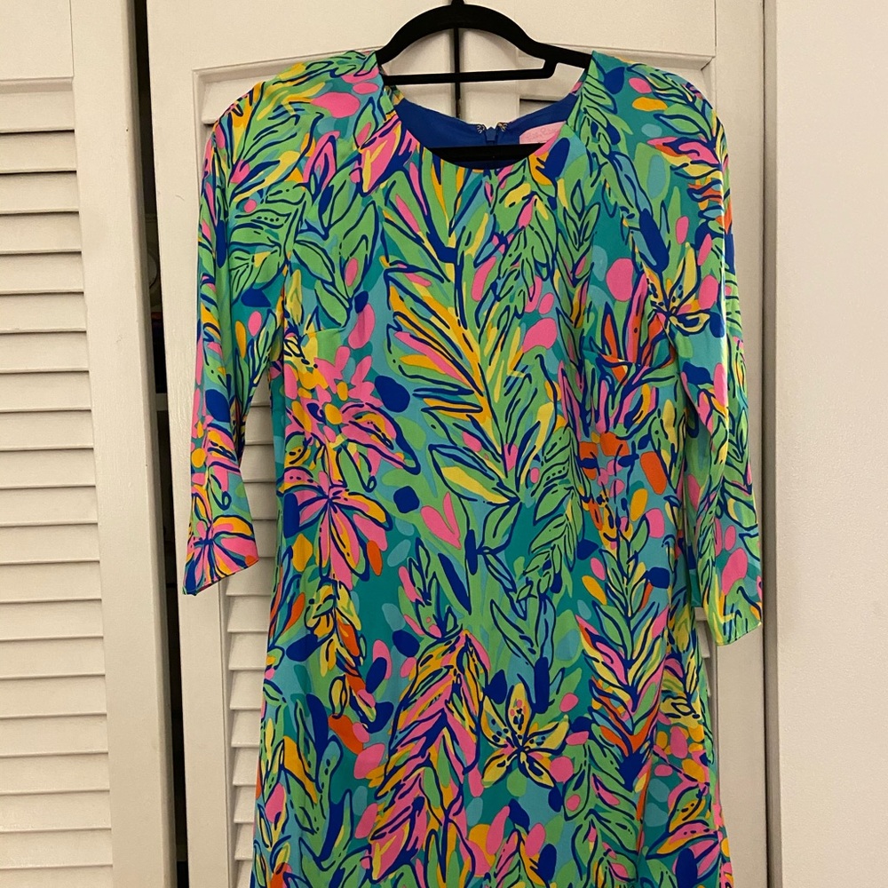 Lilly Pulitzer silk dress 3/4 sleeves, size 4 - Picture 2 of 5